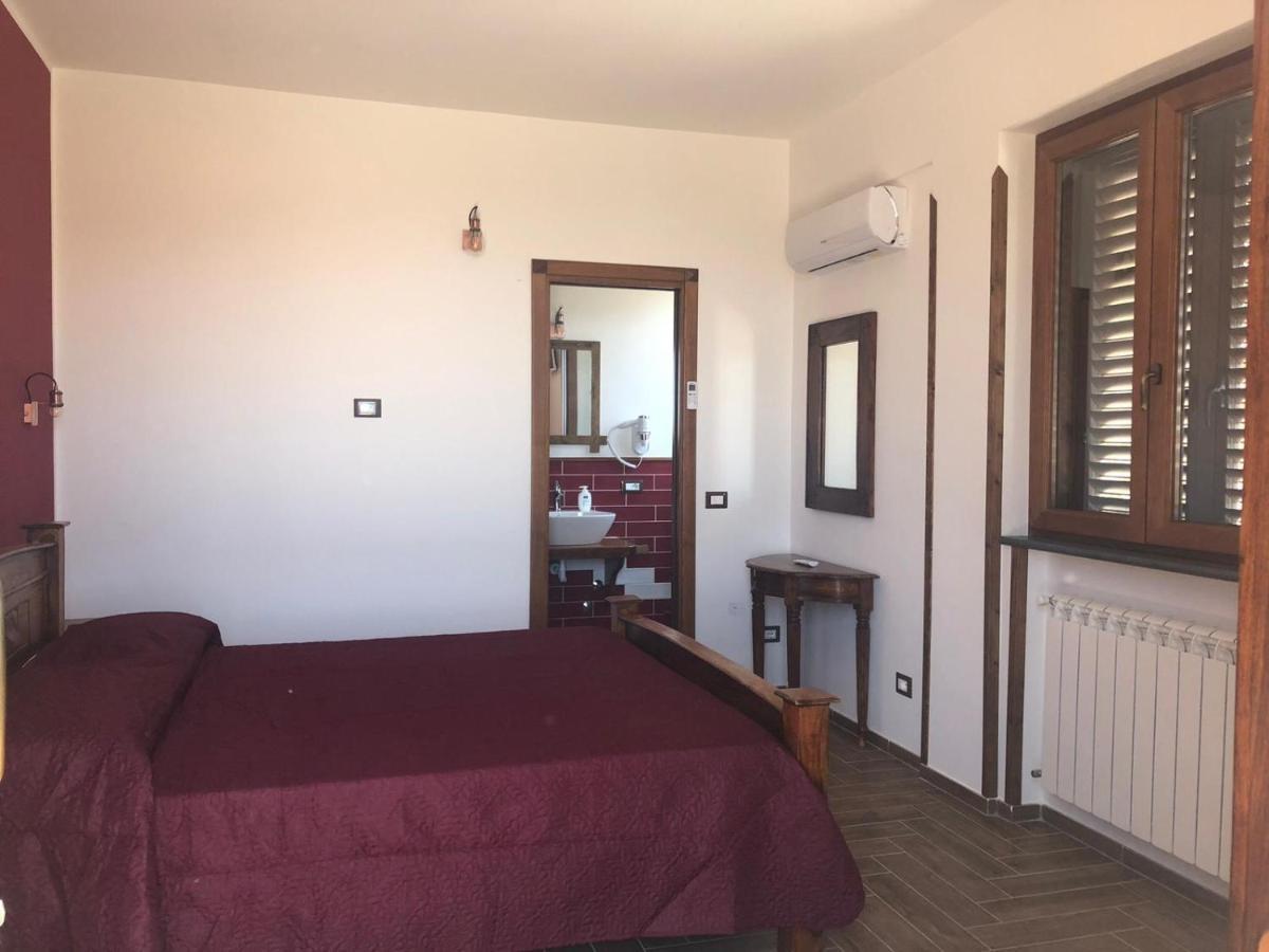 אג'רולה The Chalet, Guest House מראה חיצוני תמונה