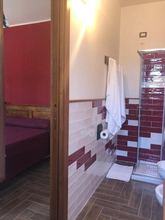 אג'רולה The Chalet, Guest House מראה חיצוני תמונה