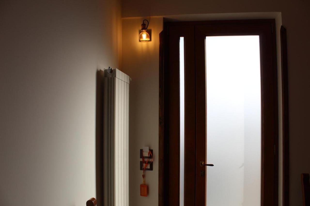 אג'רולה The Chalet, Guest House מראה חיצוני תמונה