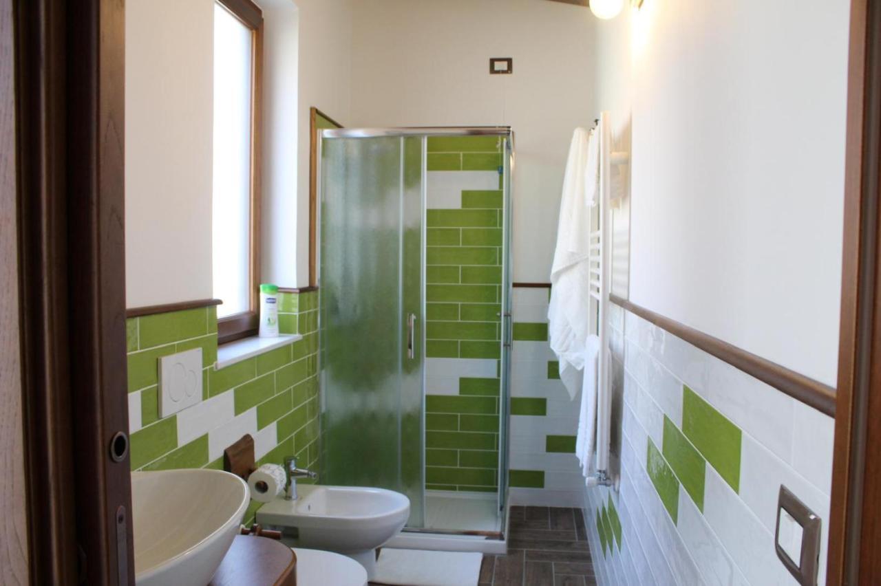 אג'רולה The Chalet, Guest House מראה חיצוני תמונה