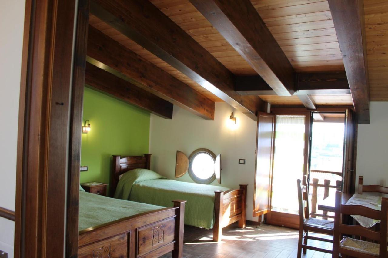 אג'רולה The Chalet, Guest House מראה חיצוני תמונה